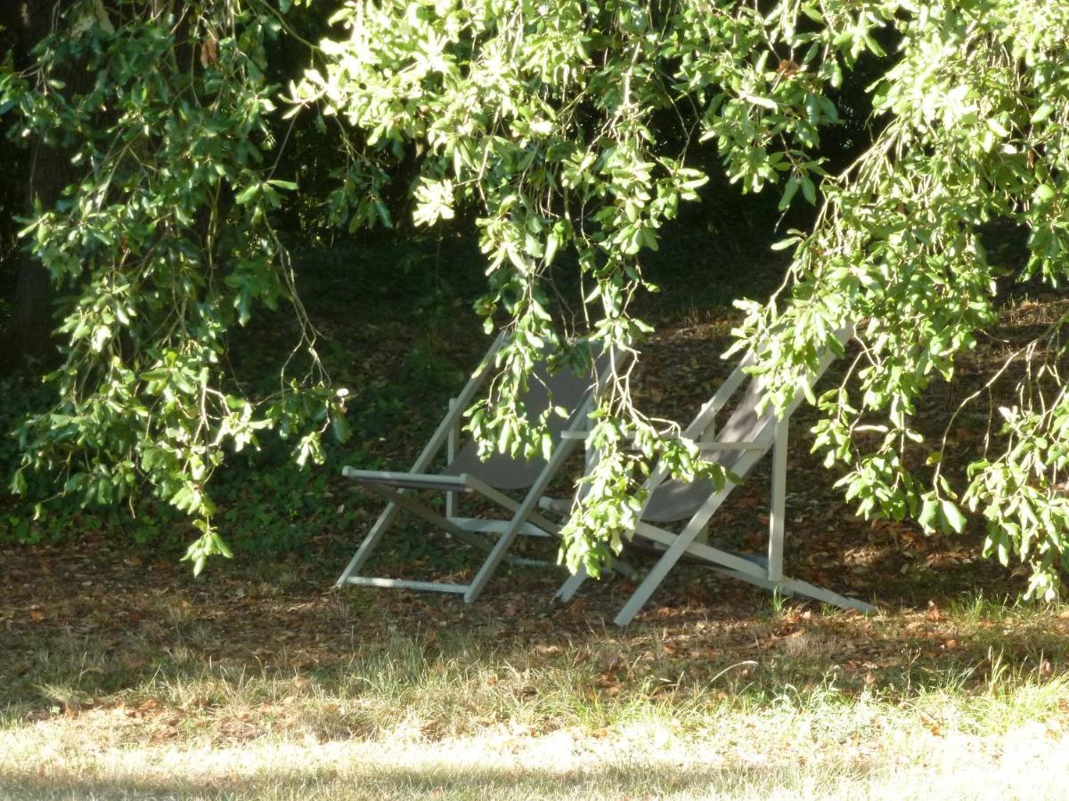 Domaine D'Entudelle Bed & Breakfast Lussan  Exterior foto